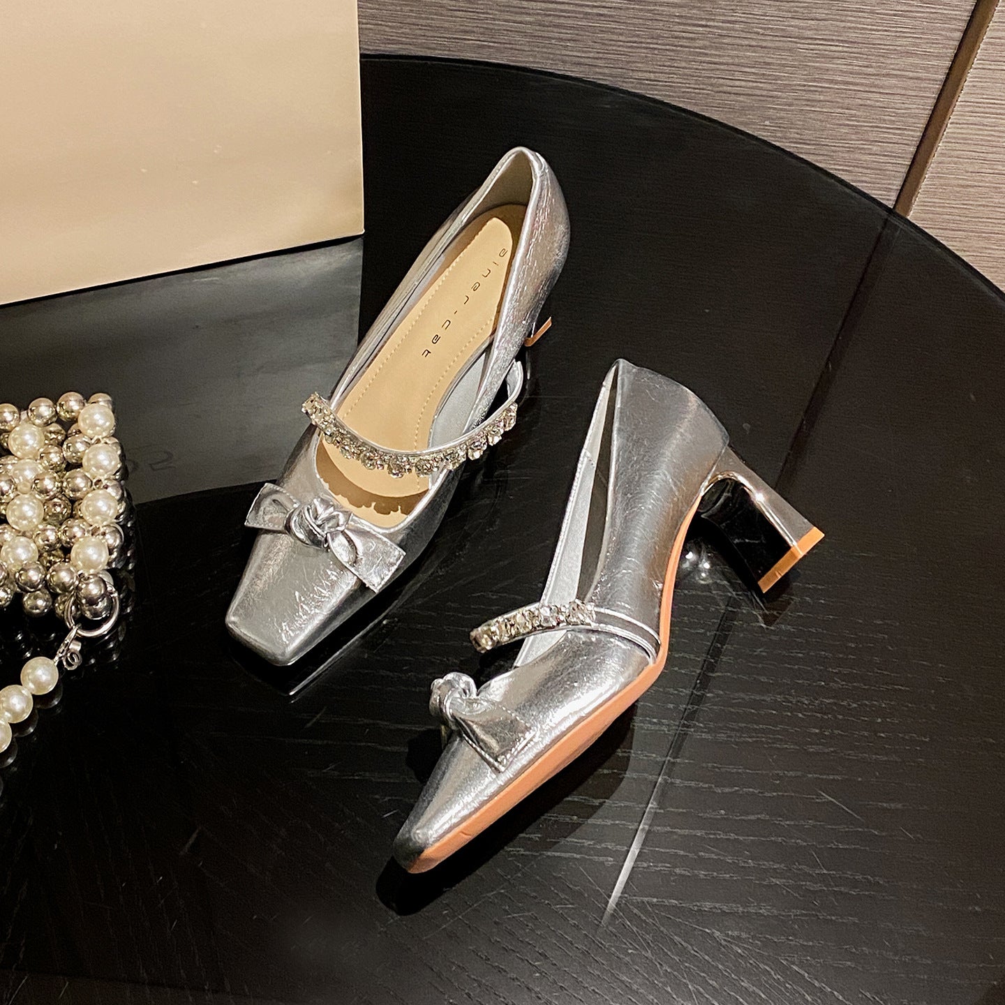 French-style Pointed-toe Mary Jane Shoes With Rhinestones Low-cut Design
