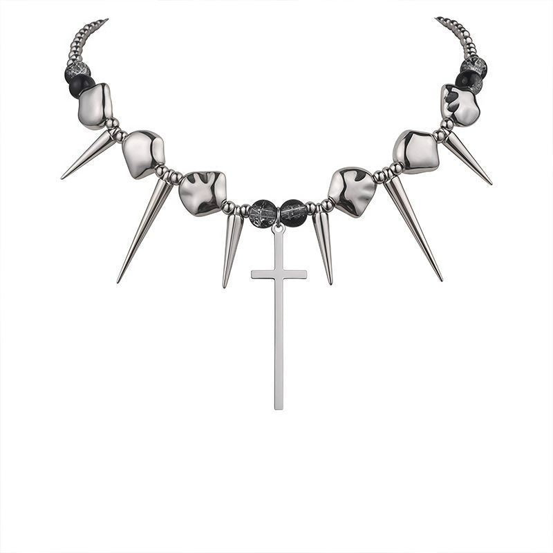 Exaggerated Punk Necklace With Cross-Shaped Rivets