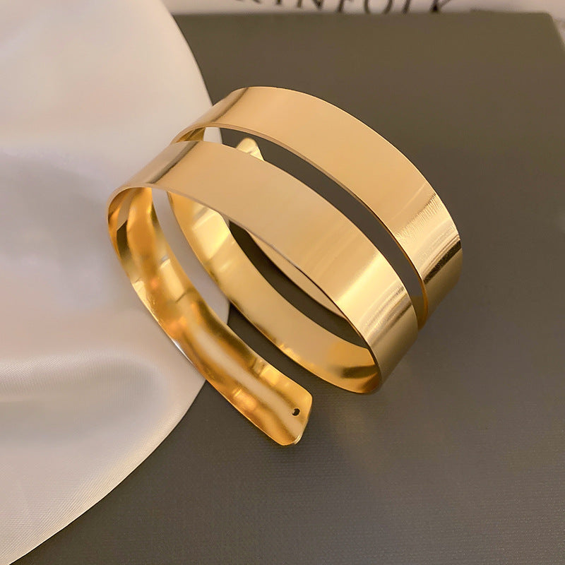 Women's Open Arm All-match Exaggerated Bracelet