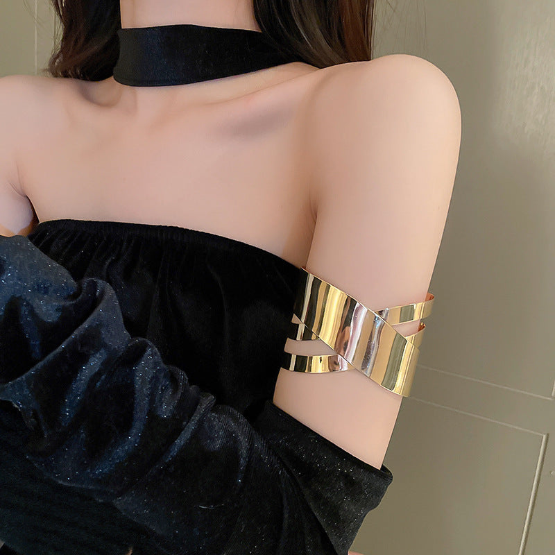 Women's Open Arm All-match Exaggerated Bracelet