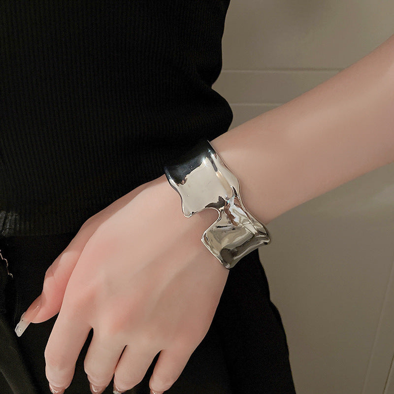 Women's Open Arm All-match Exaggerated Bracelet