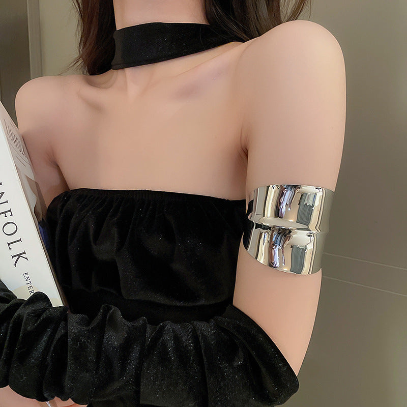 Women's Open Arm All-match Exaggerated Bracelet
