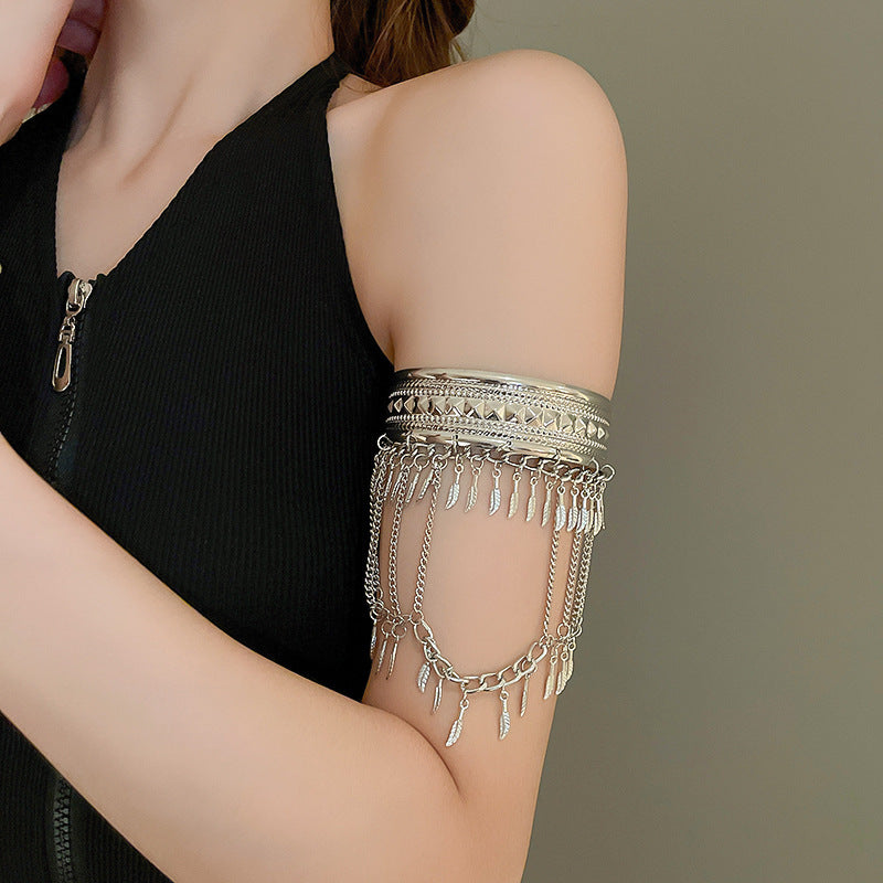 Women's Open Arm All-match Exaggerated Bracelet