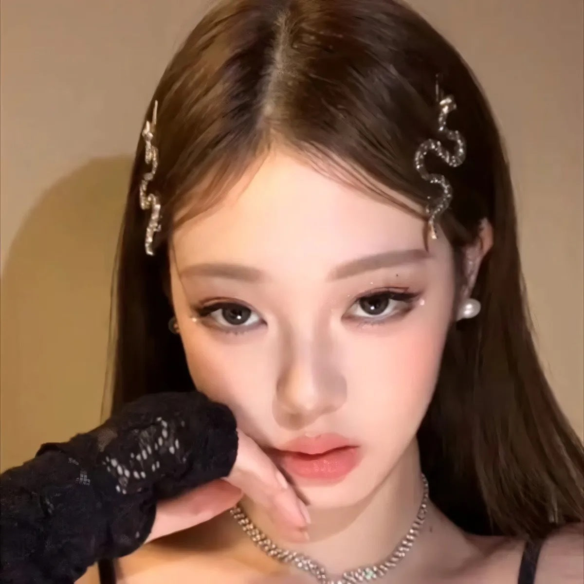 Retro Creative Snake-shaped Dark High-grade Versatile Personalized Cold Style Side Clip Fashion