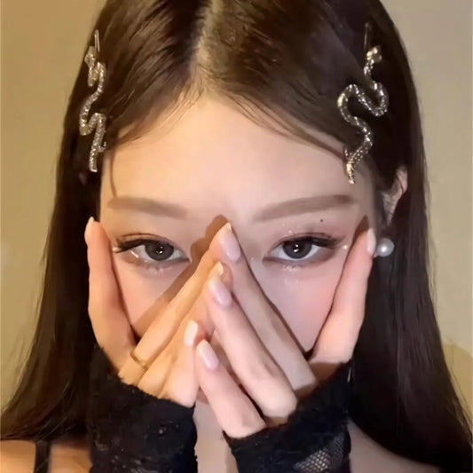 Retro Creative Snake-shaped Dark High-grade Versatile Personalized Cold Style Side Clip Fashion