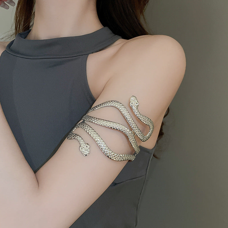 Women's Open Arm All-match Exaggerated Bracelet