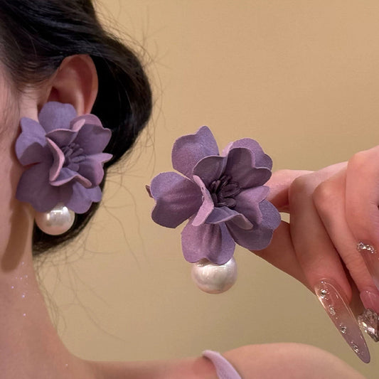 Dreamy Ethereal Sweet Purple Flower Pendant With Pearl Stud Earrings