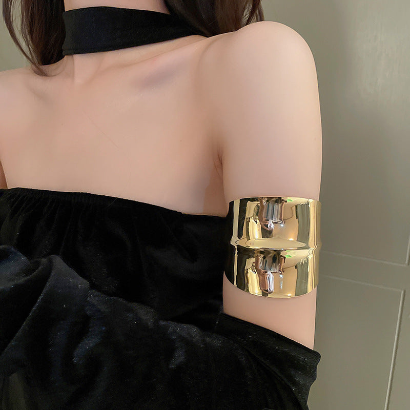 Women's Open Arm All-match Exaggerated Bracelet
