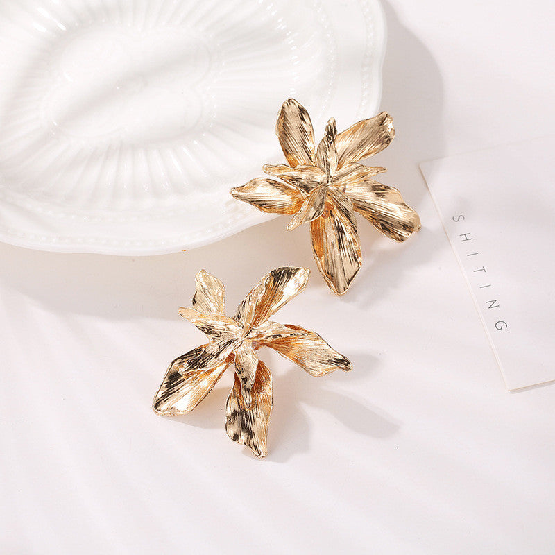 Fashion European And American Style Floral Ladies Earrings