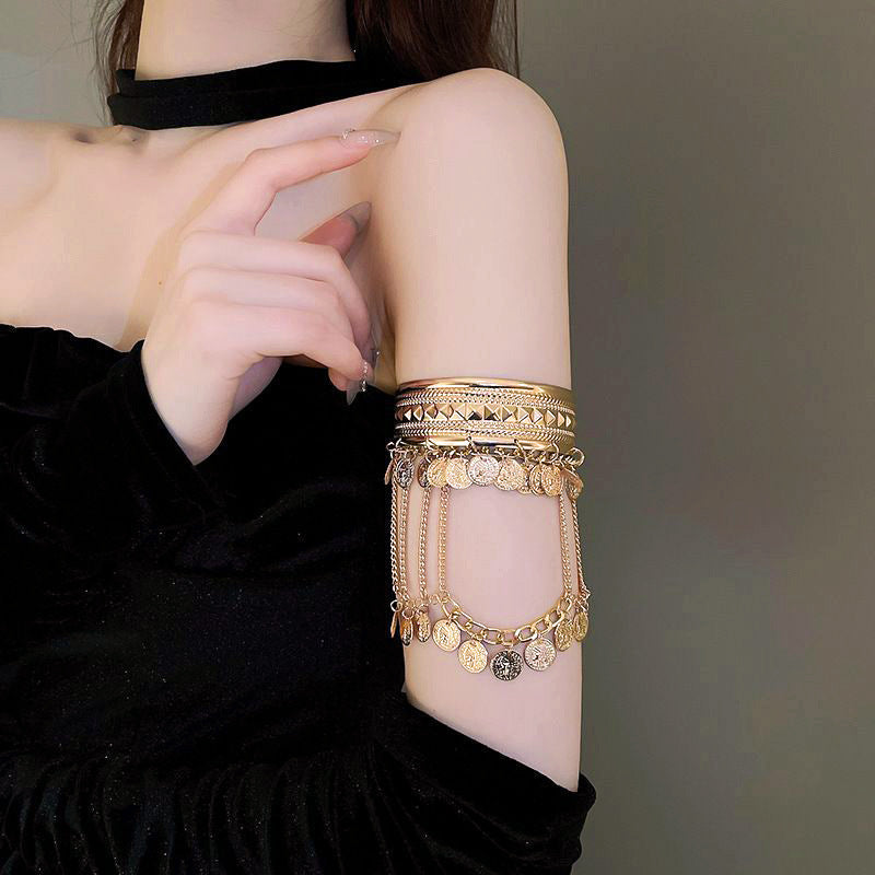 Women's Open Arm All-match Exaggerated Bracelet