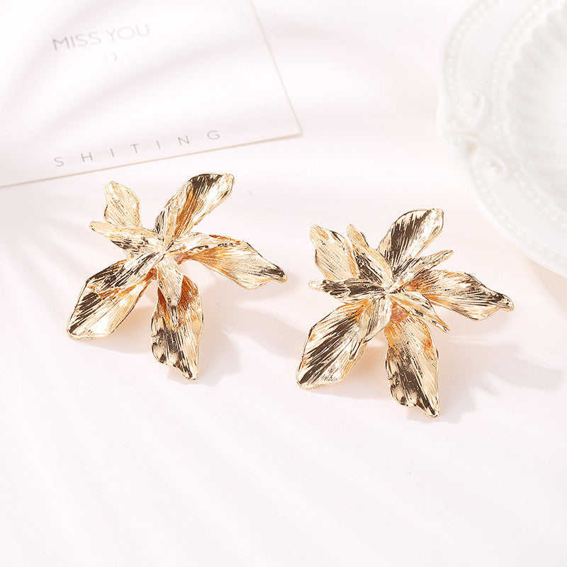 Fashion European And American Style Floral Ladies Earrings