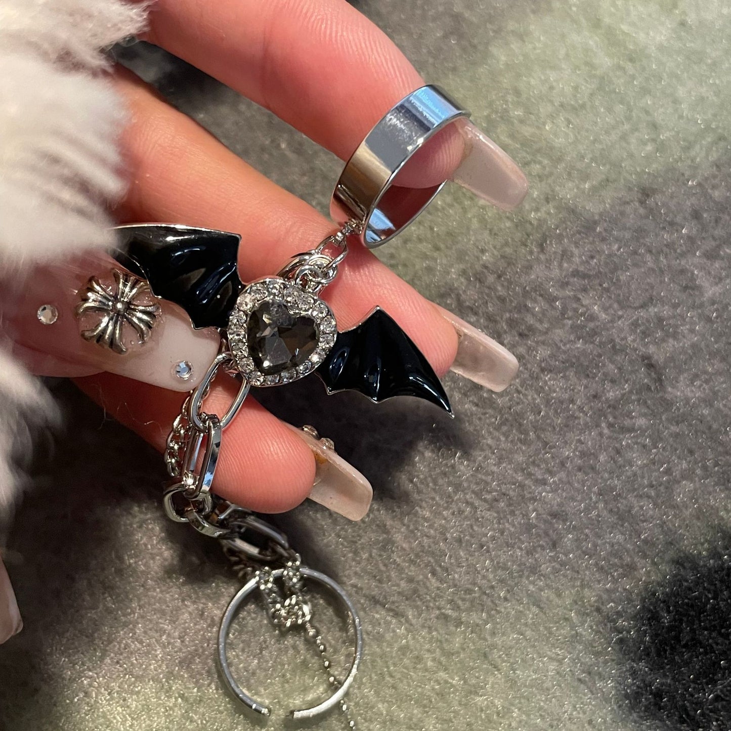 Women's One Piece Love Rhinestone Pendant Ring