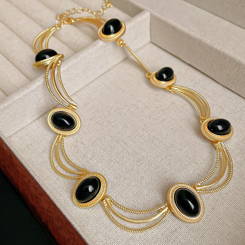 Oval Fashion Geometry Pattern Necklace Retro Minority Ornament