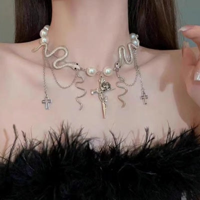 Cool Minimalist-style Exaggerated Serpent Necklace