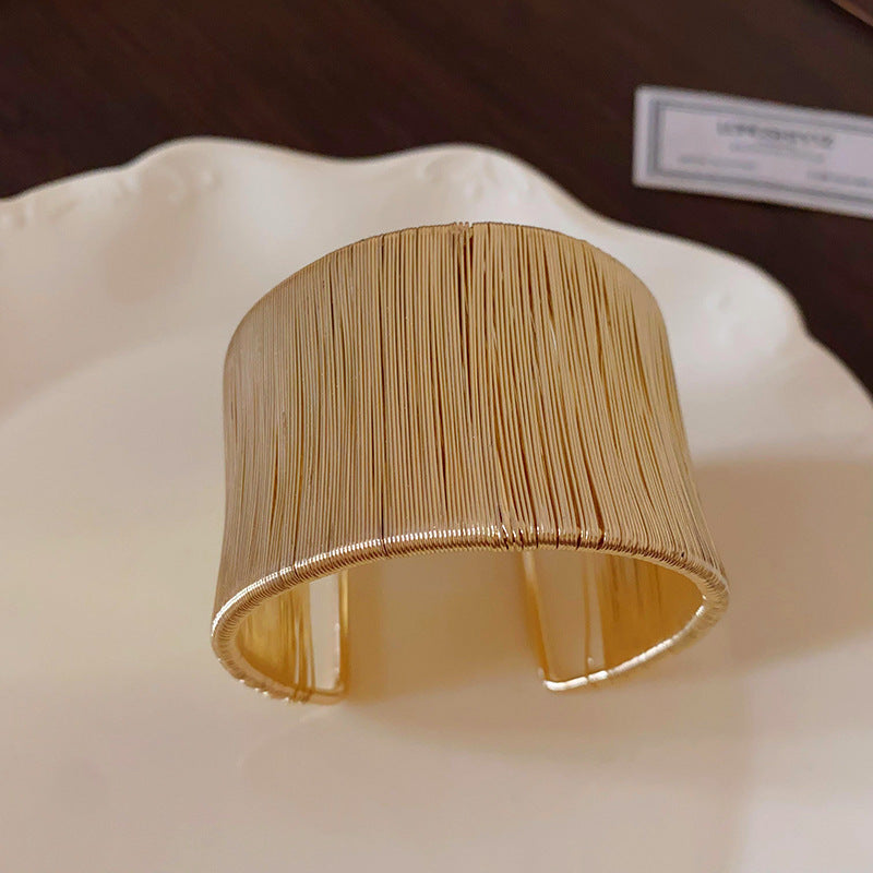 Women's Open Arm All-match Exaggerated Bracelet