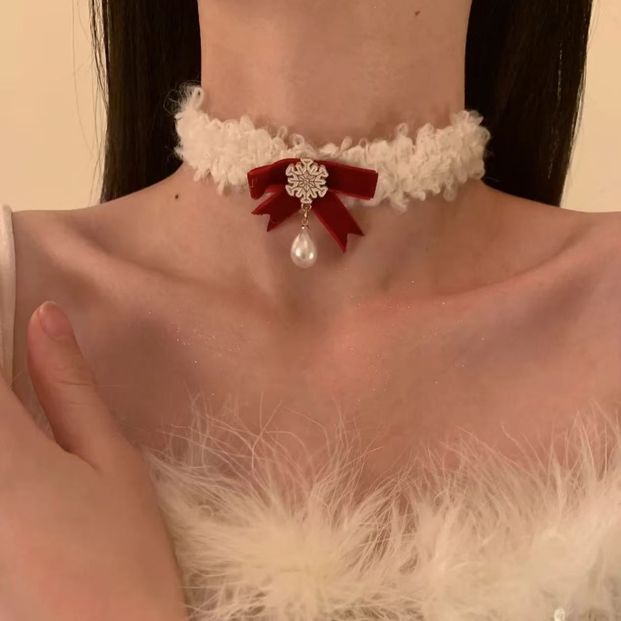 Fuzzy Rose Choker New Plush Necklace Design