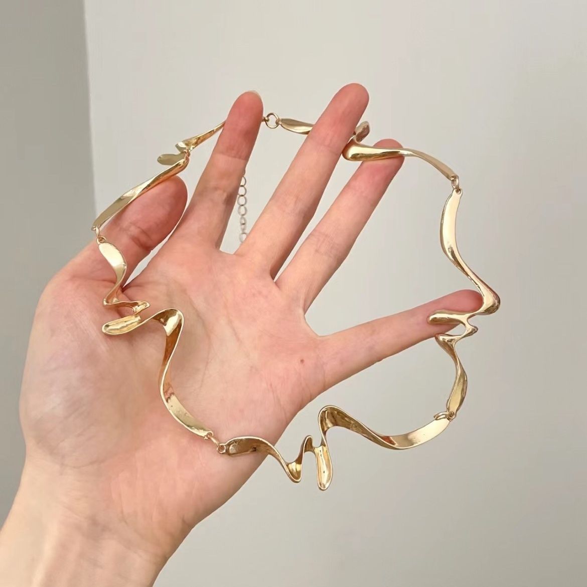 Womens Liquid Lava Metal Texture Choker